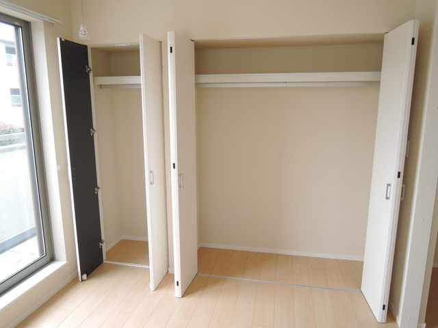 スターハイツ ウエストの収納|★大型クローゼット★