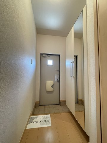 フォルトグランデ　Ⅲの玄関