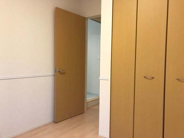 メリーシャトレーンの洋室|明るい洋室です
