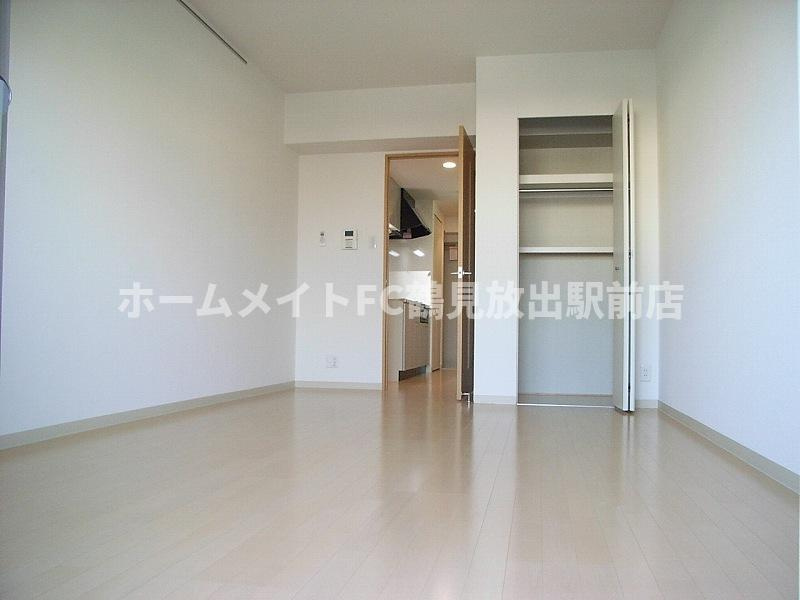 大阪市城東区鴫野東３丁目の賃貸マンションの洋室