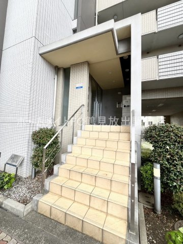 大阪市城東区鴫野東３丁目の賃貸マンションのエントランス