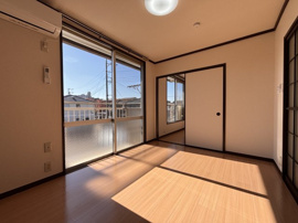 和室、ちょっとしたくつろぎスペースにいかがでしょうか