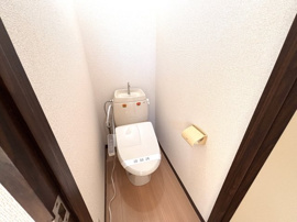 清潔感のあるトイレです