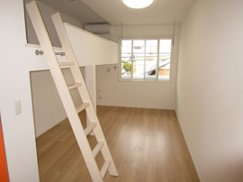 こちらのリビングで趣味の時間をお楽しみください