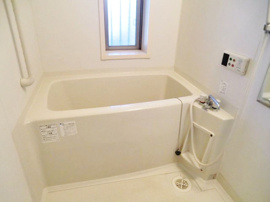 落ち着いた空間のお風呂です