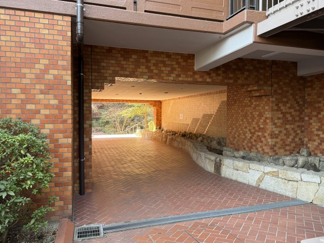 ライオンズマンション八事ガーデン弐番館のエントランス