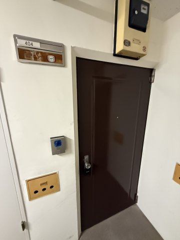 ハイツ参宮橋の玄関