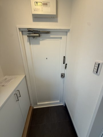 ハイツ参宮橋の玄関