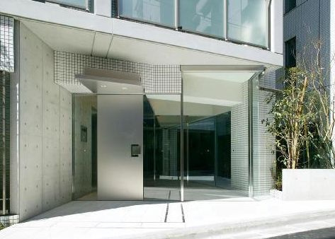 カスタリア菊川のエントランス