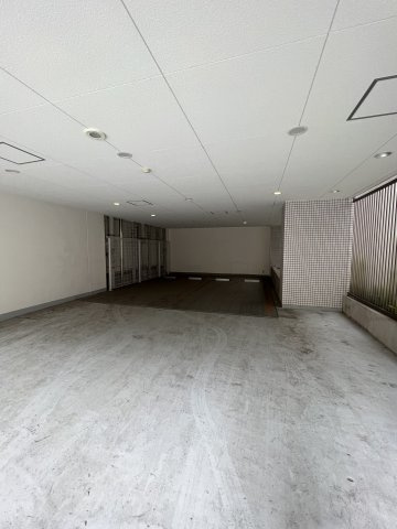 カスタリア菊川の駐車場