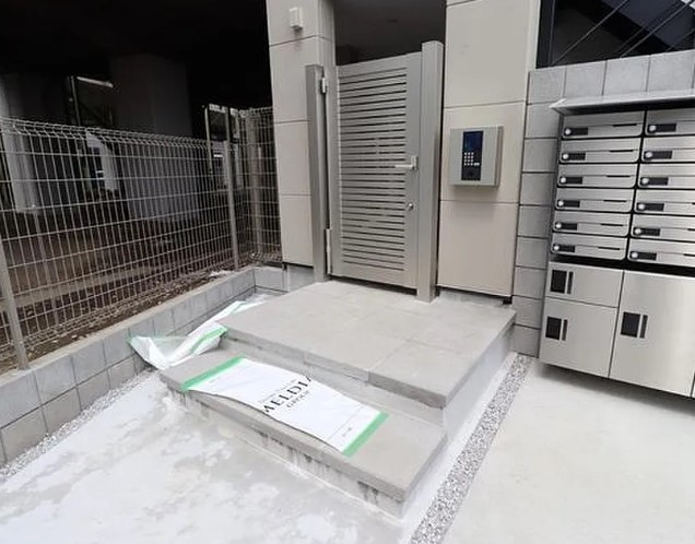 MELLAS武蔵浦和のエントランス|※同仕様