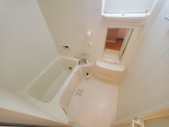 ＳＵＮ　ＦＬＯＷＥＲの浴室