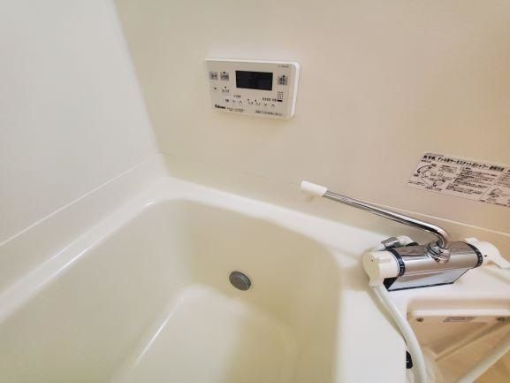 ＳＵＮ　ＦＬＯＷＥＲの浴室