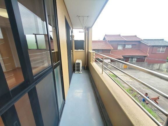 ＳＵＮ　ＦＬＯＷＥＲのバルコニー