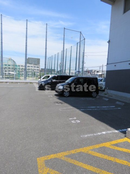 【駐車場】