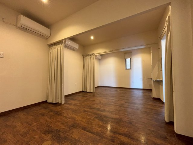 光の森　店舗付き住宅のその他|１階店舗スペース　プライベートエリア３か所