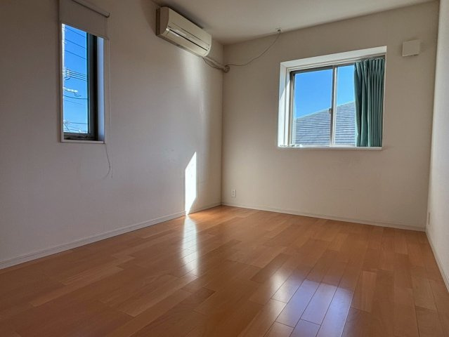 光の森　店舗付き住宅の洋室|３階　2