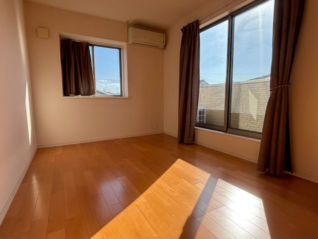 光の森　店舗付き住宅の洋室|３階　3