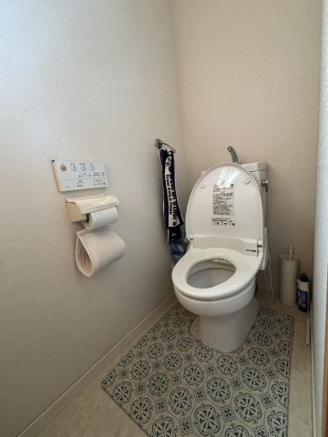 光の森　店舗付き住宅のトイレ