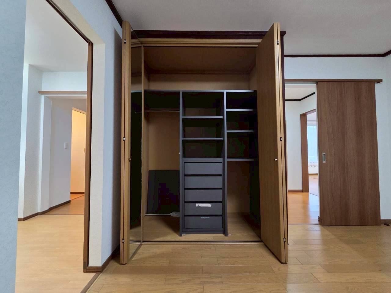 富士見2丁目　中古住宅の収納