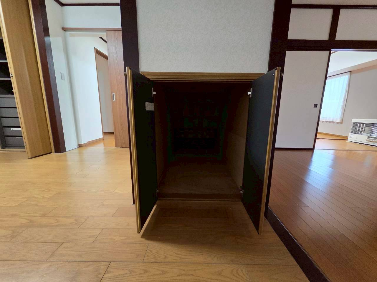 富士見2丁目　中古住宅の収納