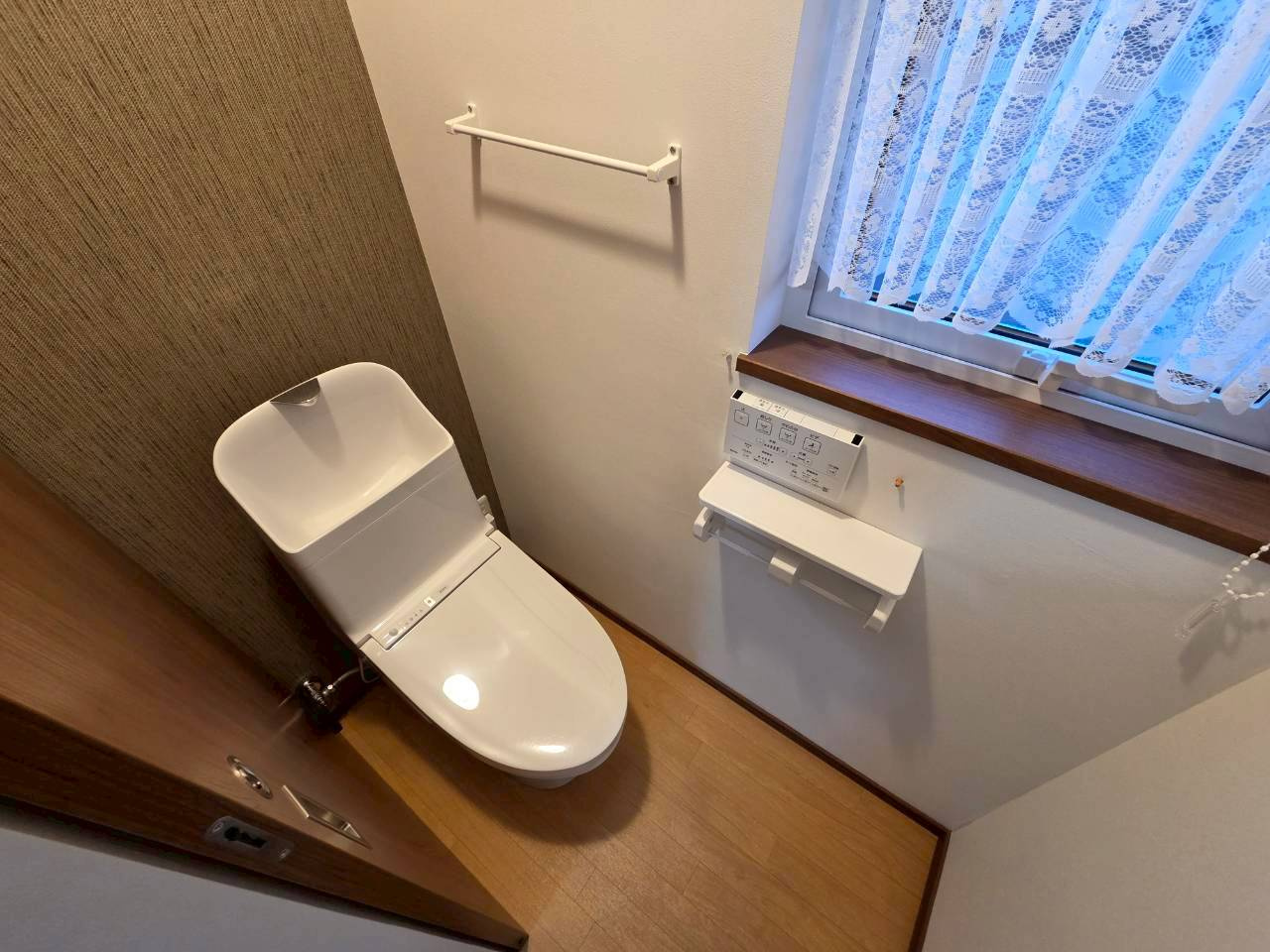 富士見2丁目　中古住宅のトイレ