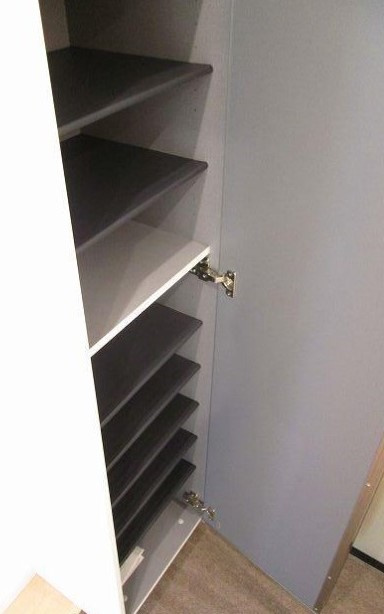 アヴェニール岩槻の玄関