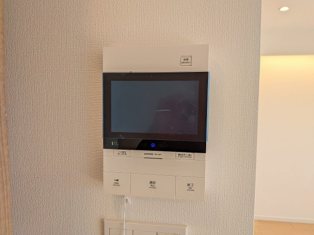 ファミールスクエア八王子のセキュリティ|～TVモニター付インターホン　訪問者の確認に便利です～