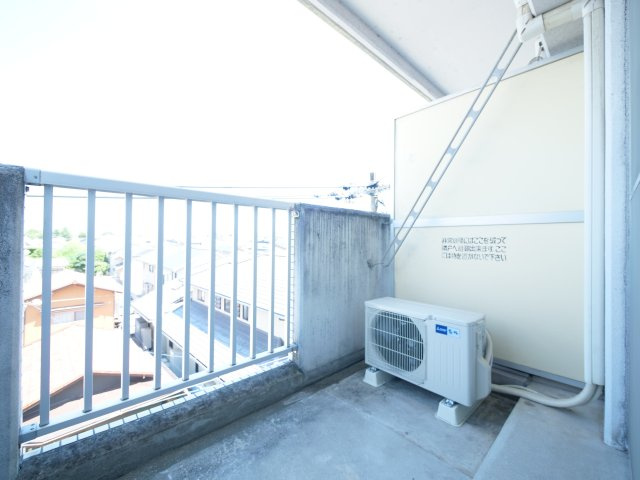 オークタウンマンションのバルコニー|※写真は別の部屋のものです。