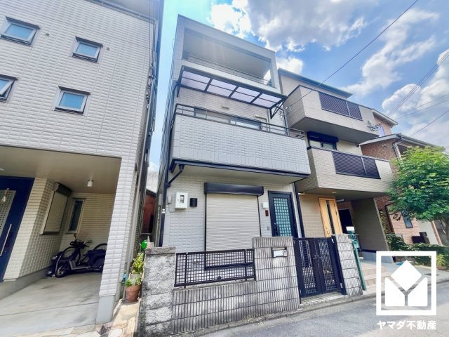 伏見区深草北鍵屋町の玄関