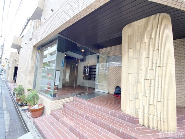 豊島区駒込１丁目の賃貸マンションのエントランス|エントランスです☆
