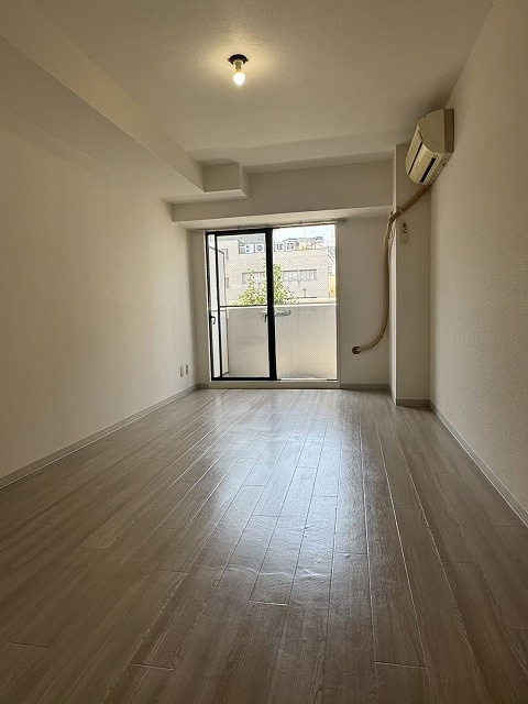 豊島区池袋本町１丁目の賃貸マンションの居間・リビング