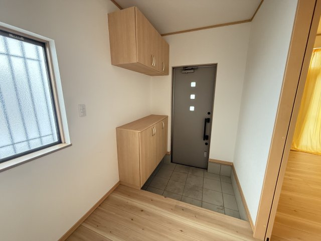 前橋市山王町　中古住宅　の玄関