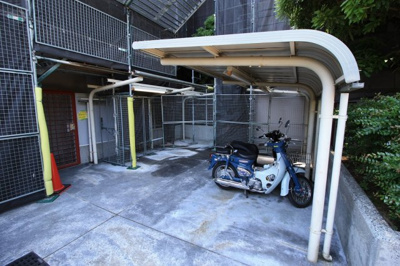 【設備】 | コスモ瀬田 | バイク置場