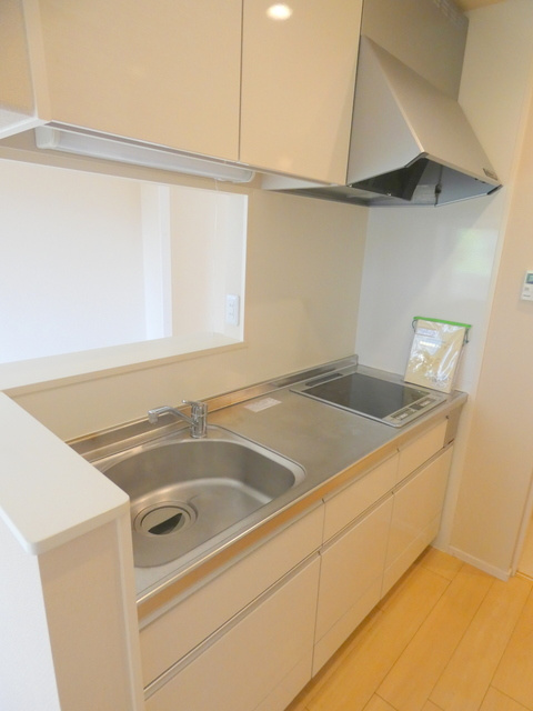 ロイヤル上北沢のキッチン|IHシステムキッチン★