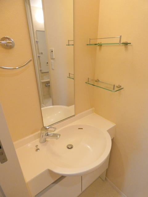 ロイヤル上北沢の洗面所|独立洗面台★