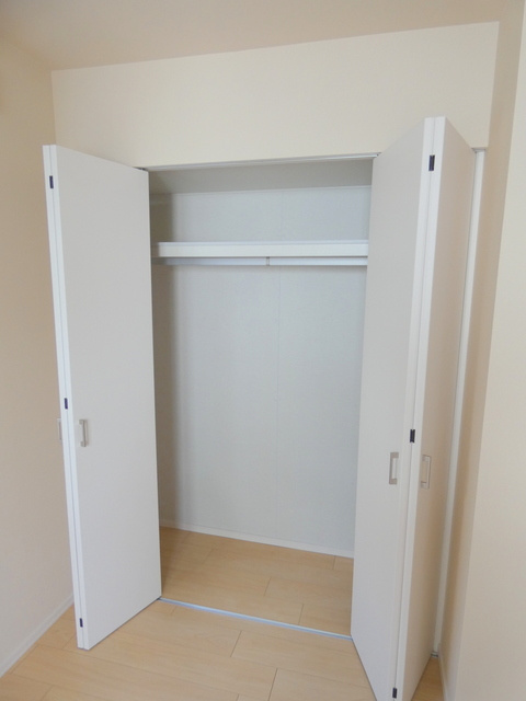 ロイヤル上北沢の収納|クローゼット