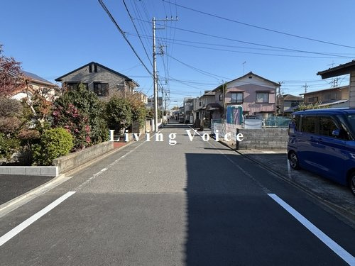 【前面道路含む現地写真】 | 【仲介手数料０円】相模原市中央区陽光台第39　新築一戸建て　2号棟　全3棟 | 相模原市中央区陽光台第39　新築一戸建て　全3棟