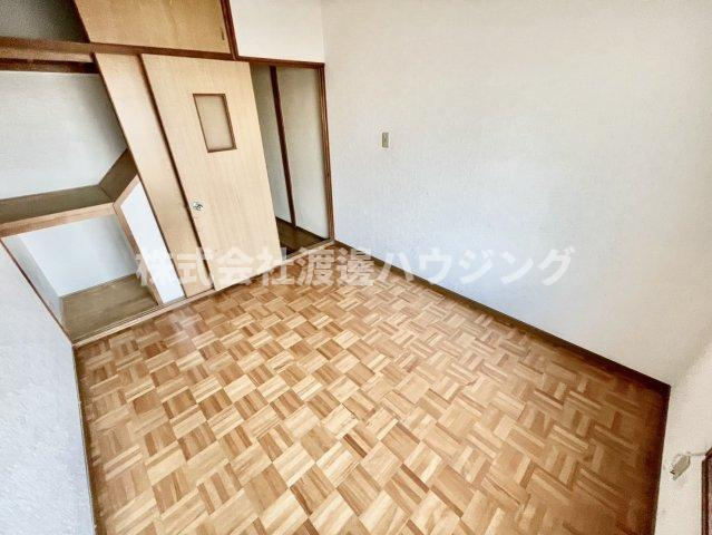 梶町3丁目貸家の寝室