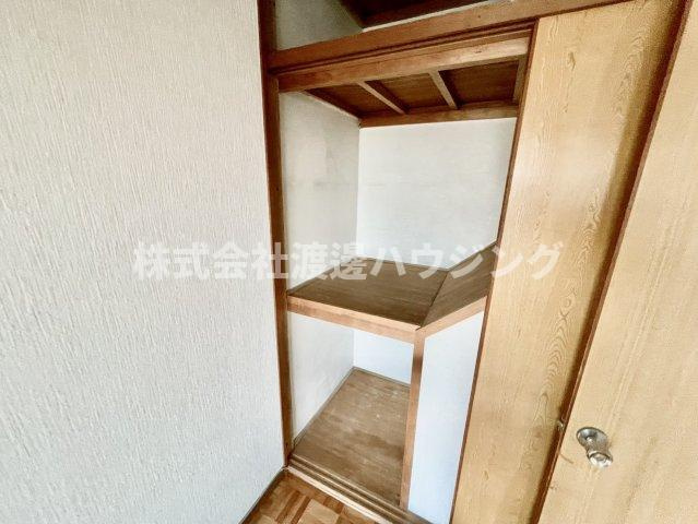 梶町3丁目貸家の収納