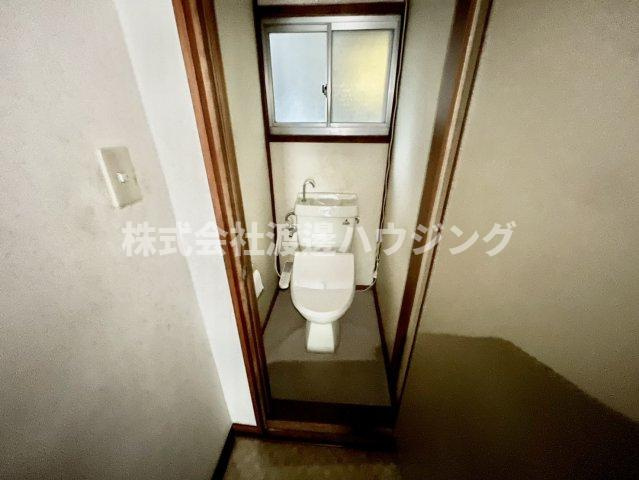 梶町3丁目貸家のトイレ