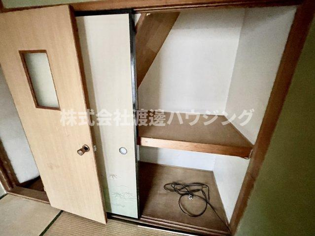 梶町3丁目貸家の収納