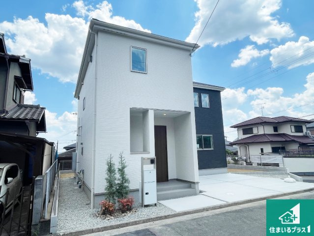 ■12日(土)13日(日)現地ご見学可能！　川辺郡猪名川町伏見台　限定1邸の外観|安心の10年保証！外観を美しく保ち、雨水で汚れを落とします！気になることがありましたら、お気軽にお問い合わせください！