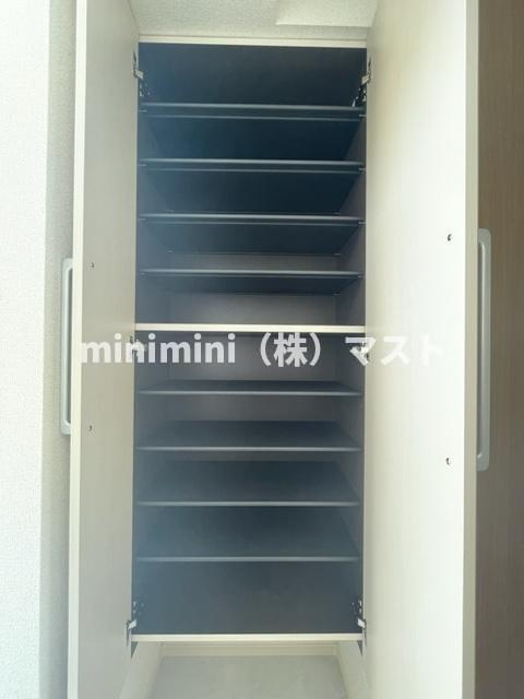 リアライズ今里南の収納