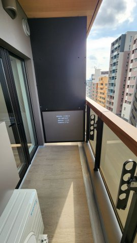 コスモグラシア新宿西早稲田のバルコニー