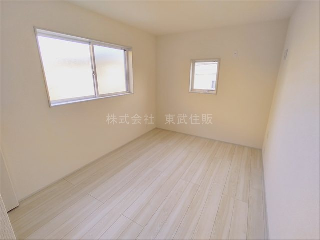 【洋室】 | 川越市山田　全１棟 | 洋室6.5帖、ゆったりした洋室です