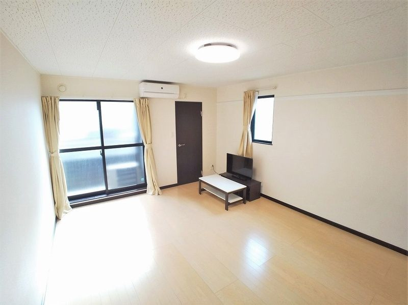 レオネクスト晋の居間・リビング