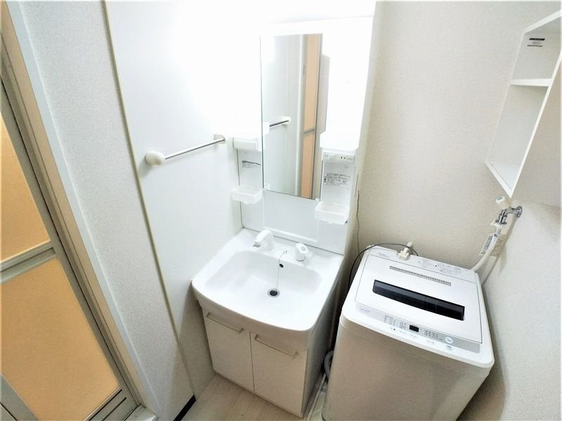 レオネクスト晋の独立洗面台