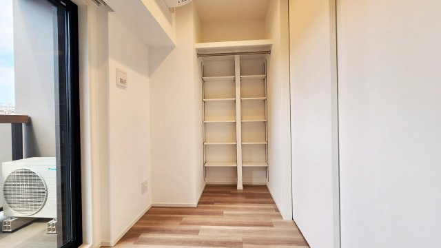 コスモグラシア新宿西早稲田の洋室|洋室4.3帖