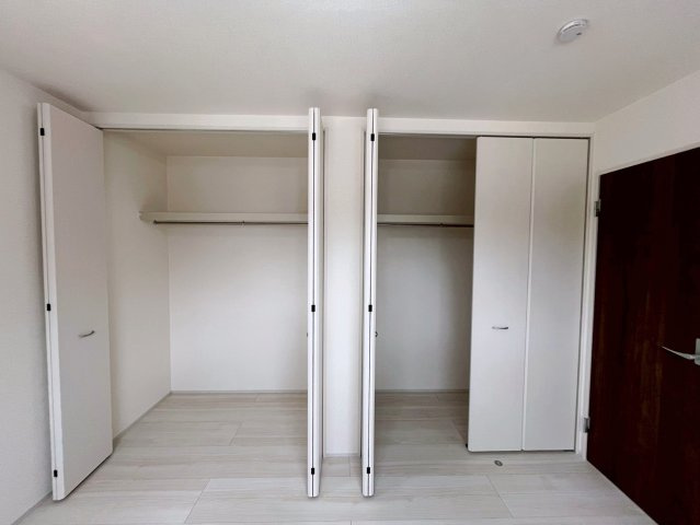 リーブルガーデンうるま市田場の収納|6帖